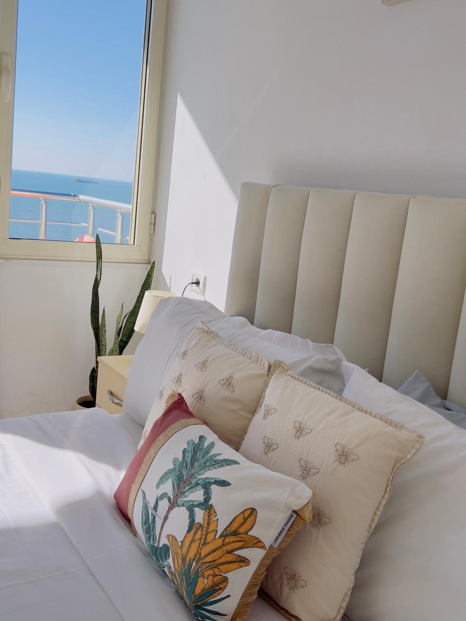 Lunasol Seaside Apartments Дуррес Экстерьер фото